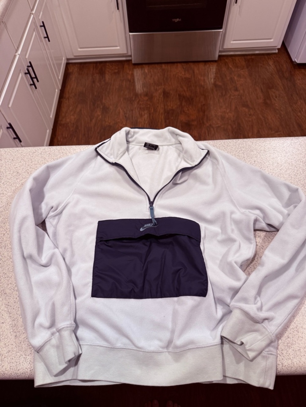 Nike Men’s Light Gray Quarter-Zip Sweatshirt with Navy Front Pocket